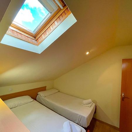 Apartamentos Pantebre 3000 帕斯底拉卡萨 外观 照片