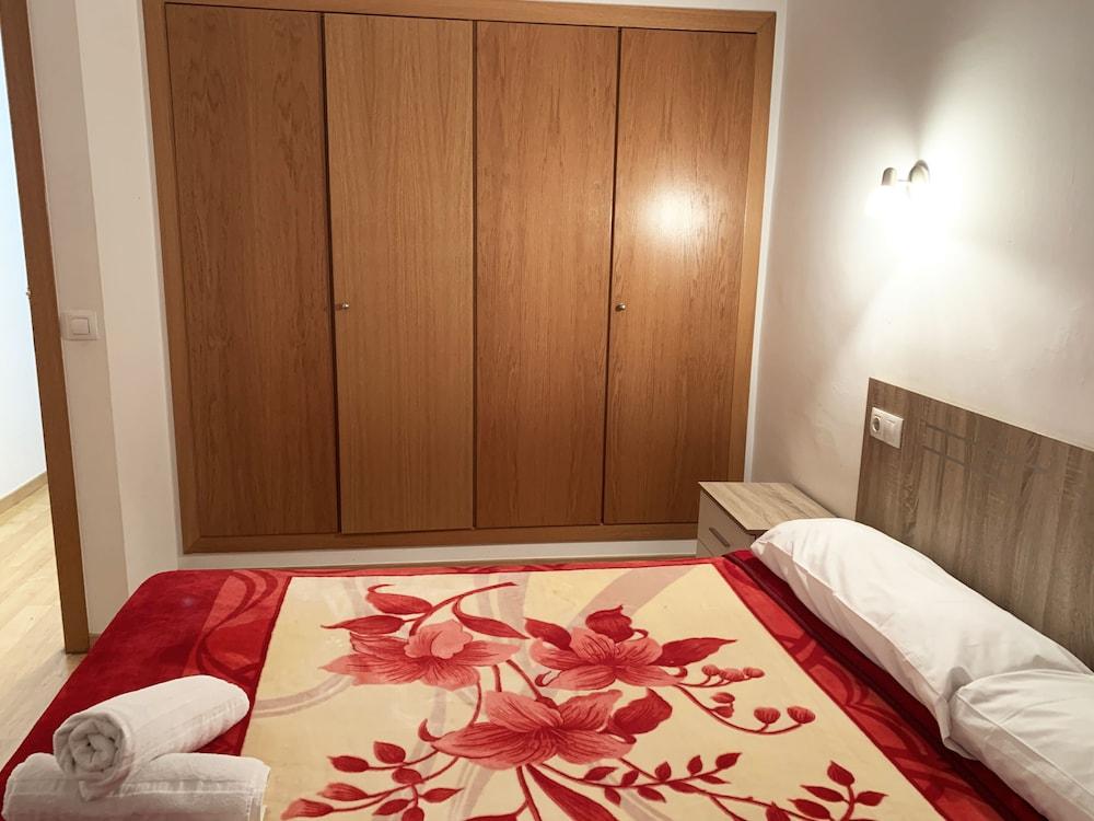Apartamentos Pantebre 3000 帕斯底拉卡萨 外观 照片