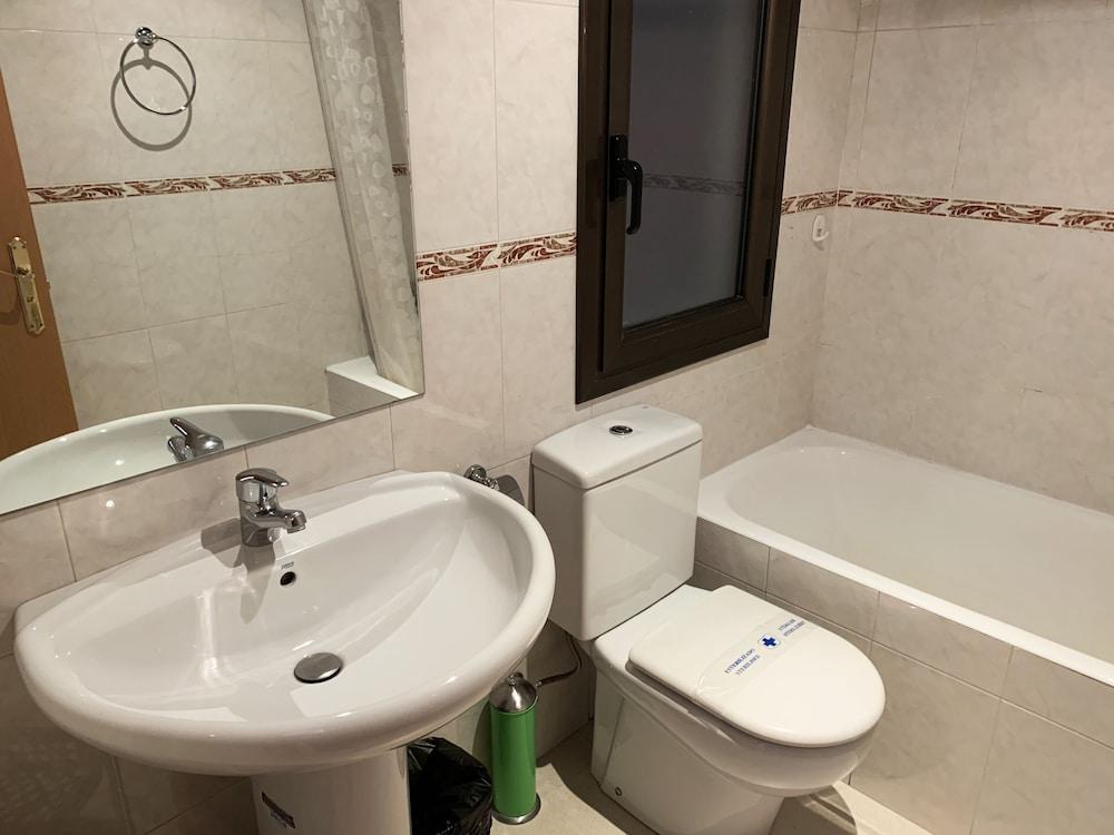 Apartamentos Pantebre 3000 帕斯底拉卡萨 外观 照片