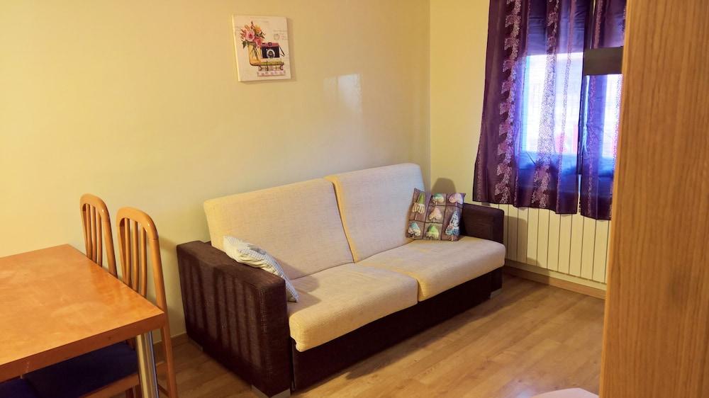 Apartamentos Pantebre 3000 帕斯底拉卡萨 外观 照片