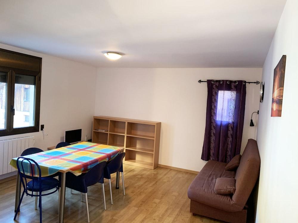 Apartamentos Pantebre 3000 帕斯底拉卡萨 外观 照片