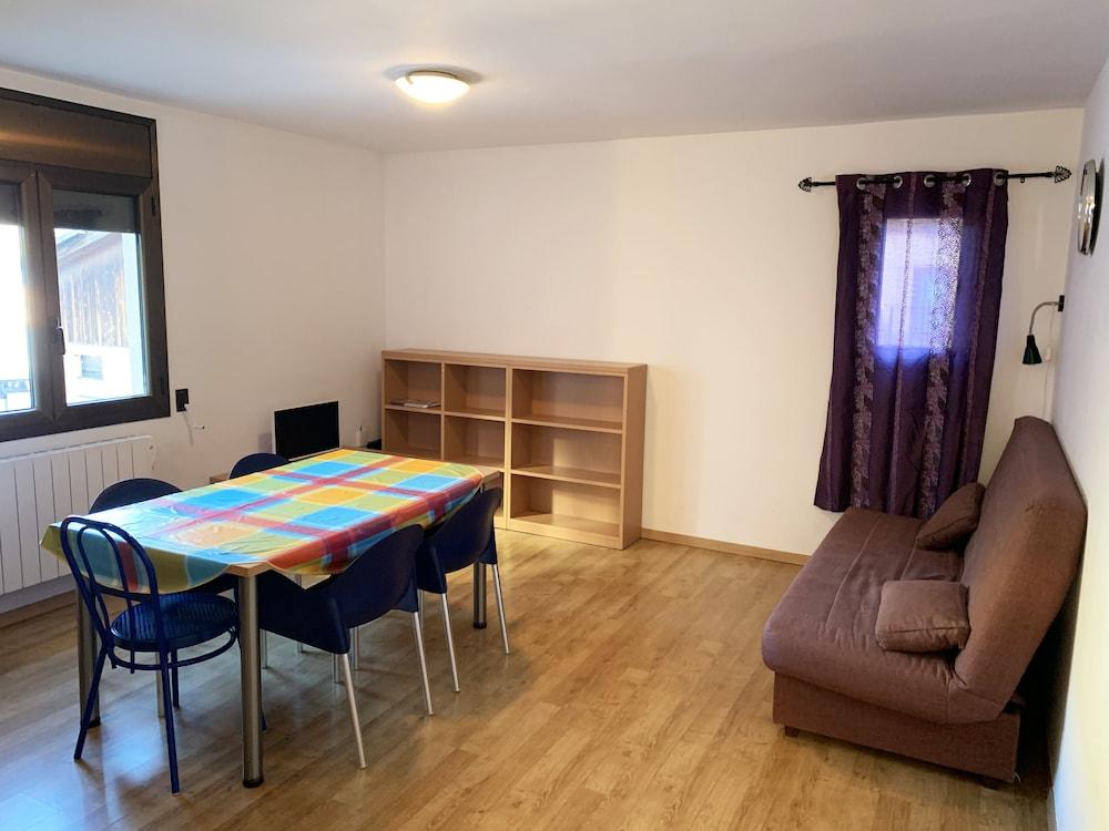 Apartamentos Pantebre 3000 帕斯底拉卡萨 外观 照片