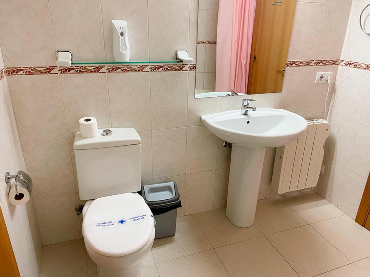 Apartamentos Pantebre 3000 帕斯底拉卡萨 外观 照片