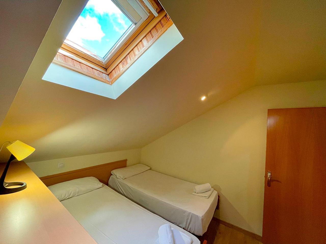 Apartamentos Pantebre 3000 帕斯底拉卡萨 外观 照片