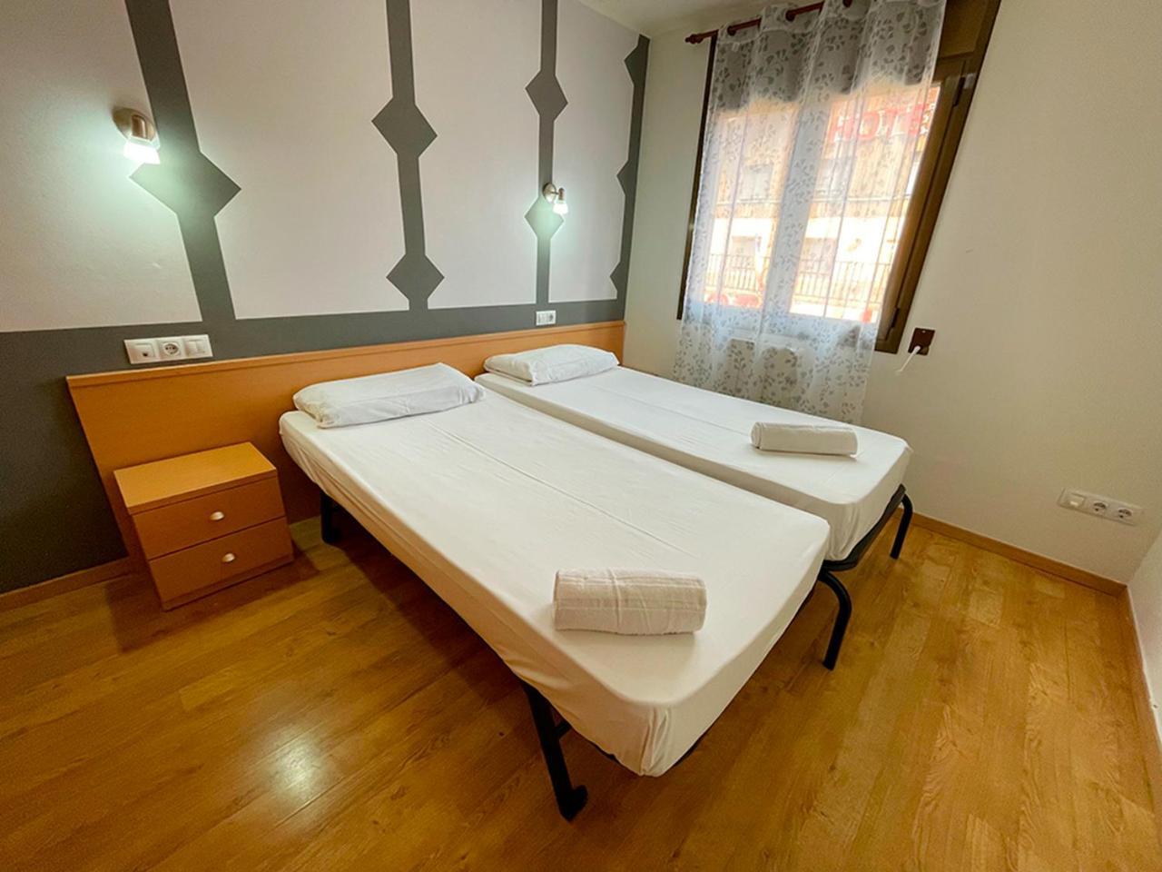 Apartamentos Pantebre 3000 帕斯底拉卡萨 外观 照片