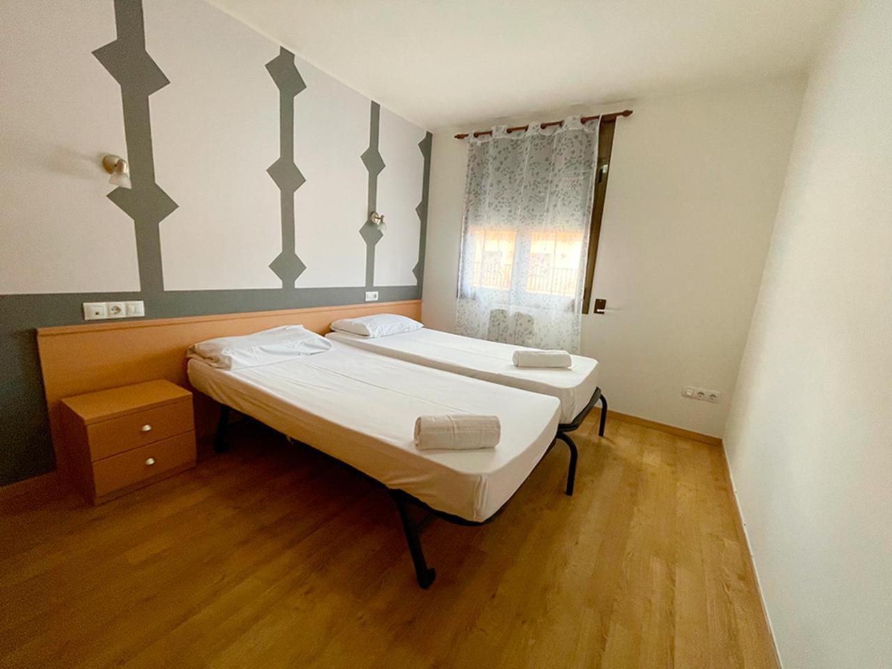 Apartamentos Pantebre 3000 帕斯底拉卡萨 外观 照片