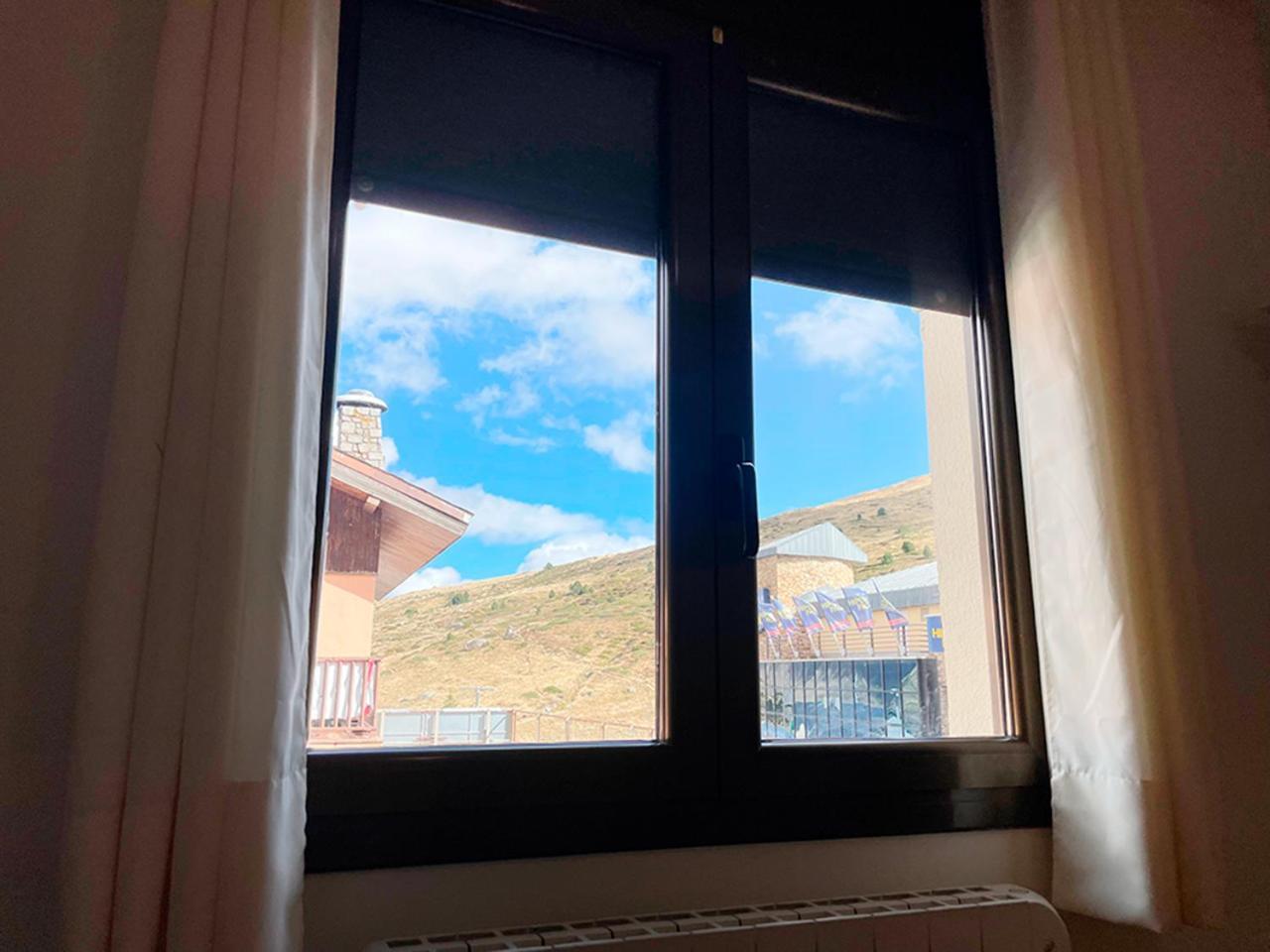 Apartamentos Pantebre 3000 帕斯底拉卡萨 外观 照片