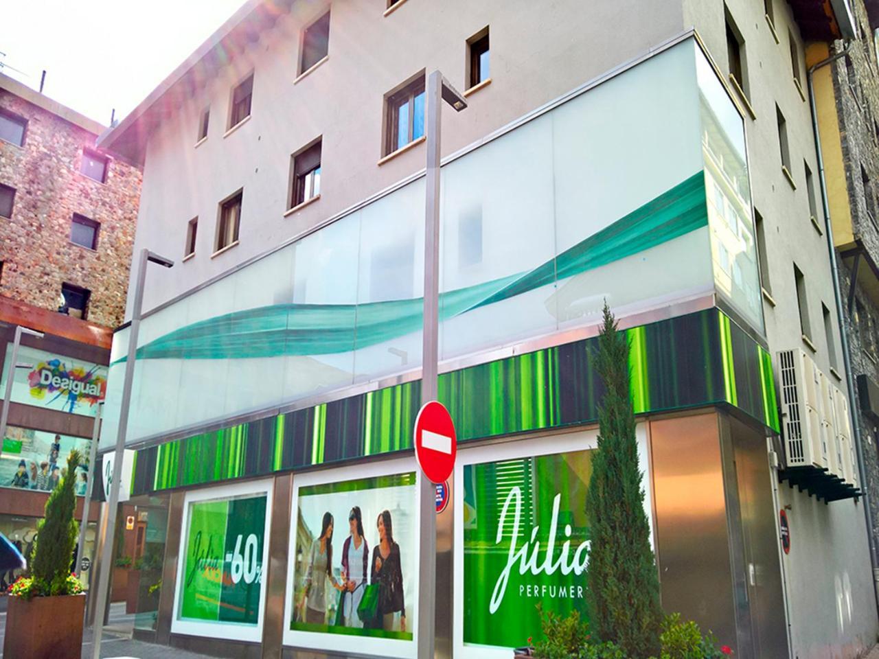 Apartamentos Pantebre 3000 帕斯底拉卡萨 外观 照片