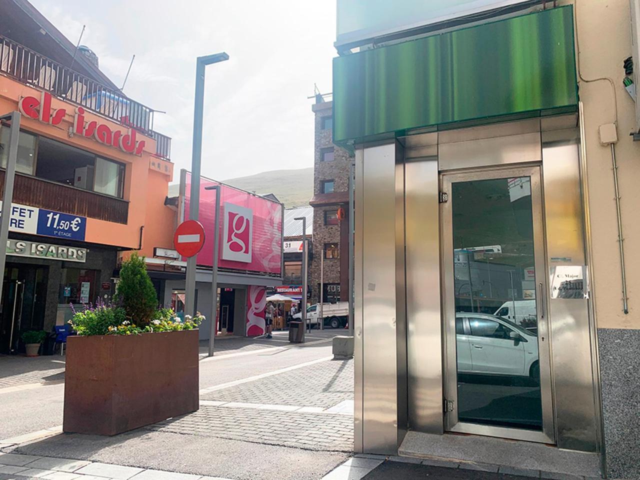 Apartamentos Pantebre 3000 帕斯底拉卡萨 外观 照片