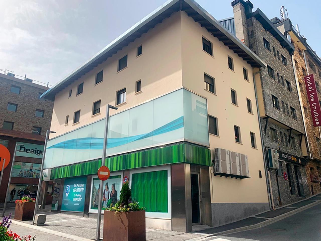 Apartamentos Pantebre 3000 帕斯底拉卡萨 外观 照片